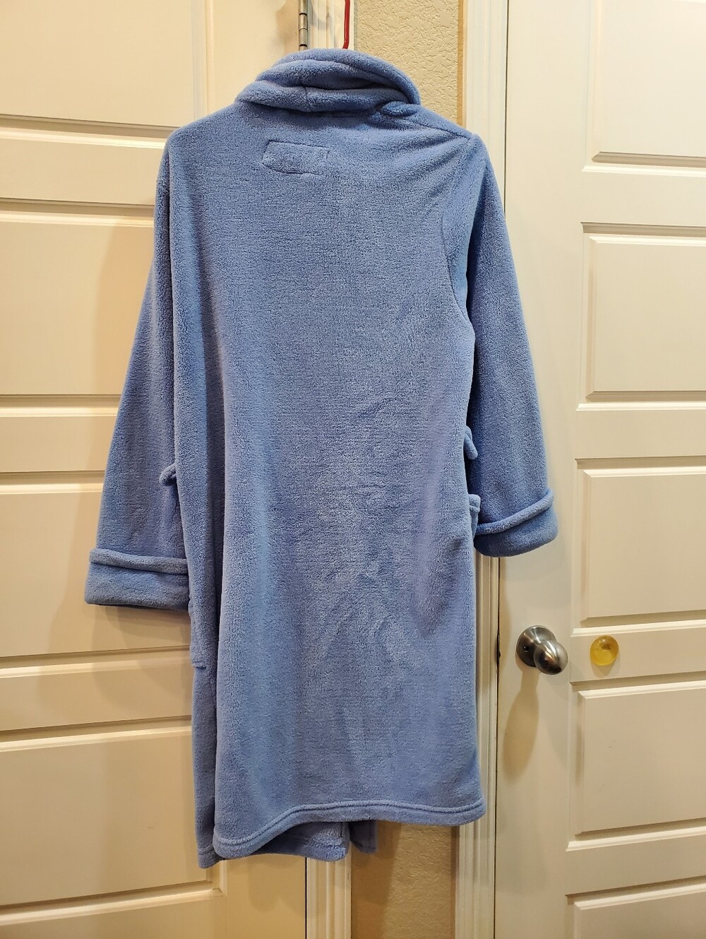 Betsy Johnson Robe - Picture 5 of 5